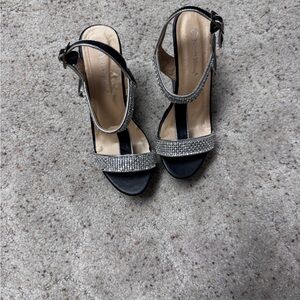 Nature Breeze Metallic Silver Women's Sandals with Ankle Strap